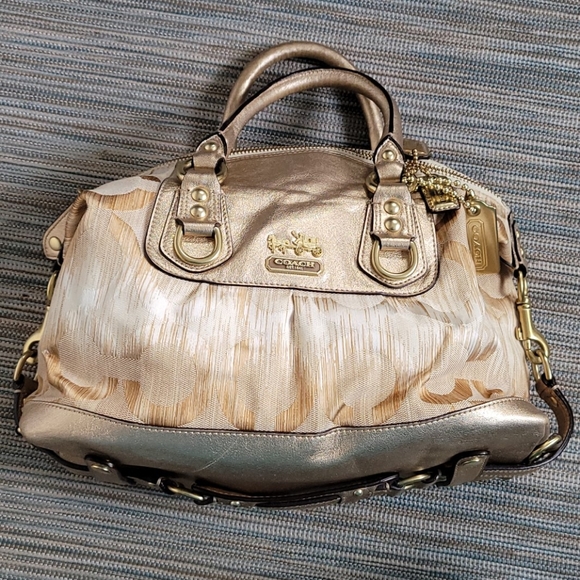 COACH Madison Sabrina convertible strap gold - Picture 1 of 9